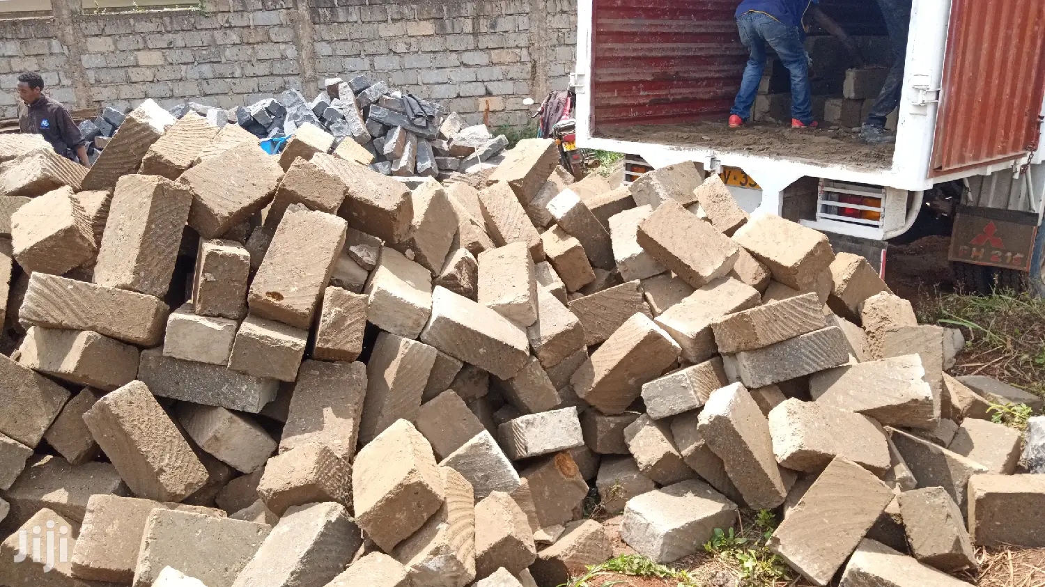 Japhetic Enterprise Machine Cut Stones