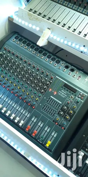 Crest Audio Bluetooth 12channel Professional Mixer