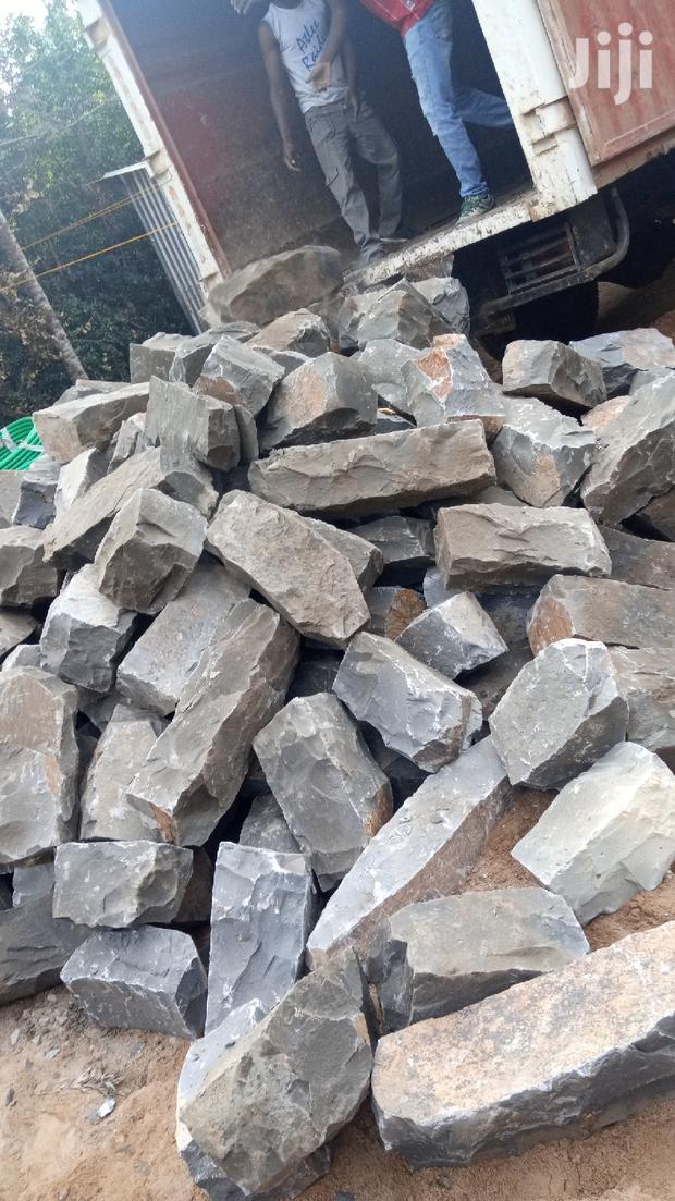 Impermiable Foundation Stones(Very Hard? - main view