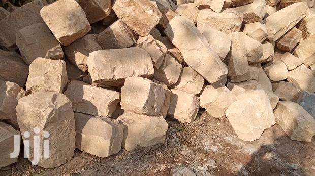 Yellow Stones(Bush Stones)