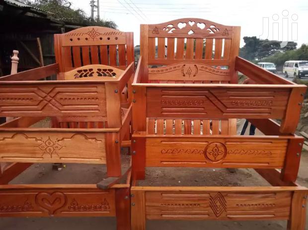 Mahogany Bed 4*6fts - thumbnail 2