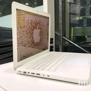 Laptop Apple MacBook 4GB Intel Core 2 Duo HDD 250GB