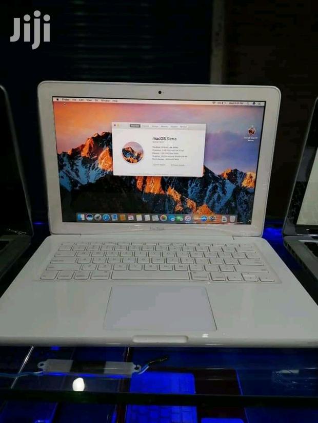 Laptop Apple MacBook 4GB Intel Core 2 Duo HDD 250GB - thumbnail 3