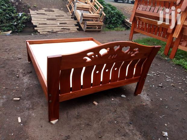 Mahogany Bed 6*6fts - thumbnail 2