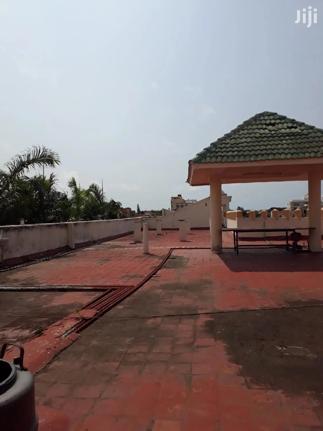 10bdrm House in Nyali for Sale