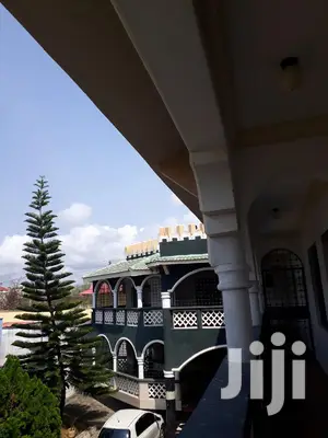10bdrm House in Nyali for Sale