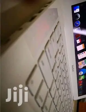 Laptop Apple MacBook 4GB Intel Core 2 Duo HDD 250GB