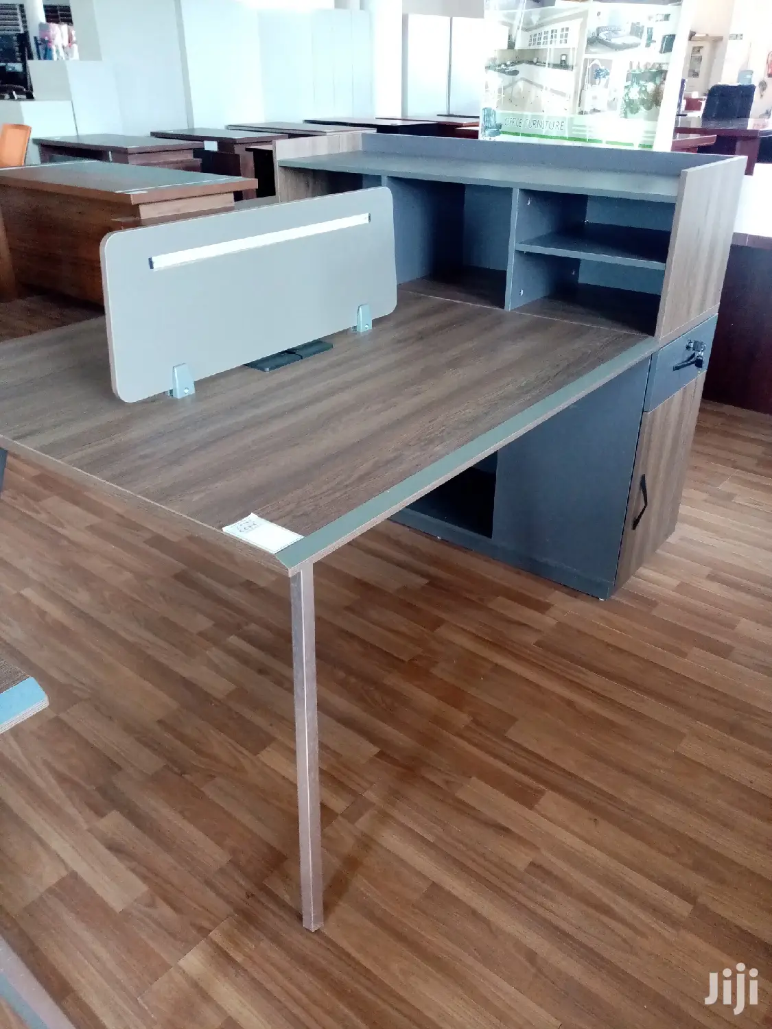 Smart 2 Way Workstation
