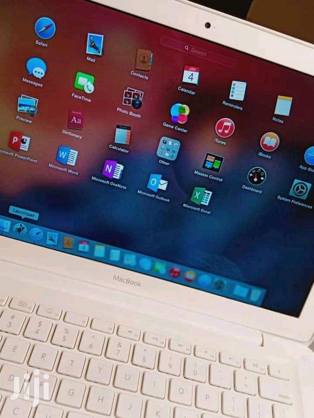 Laptop Apple MacBook 4GB Intel Core 2 Duo HDD 250GB - thumbnail 3