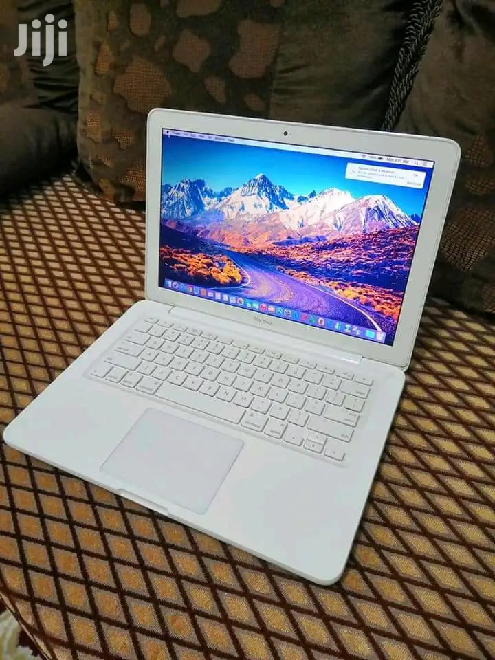 Laptop Apple MacBook 4GB Intel Core 2 Duo HDD 250GB