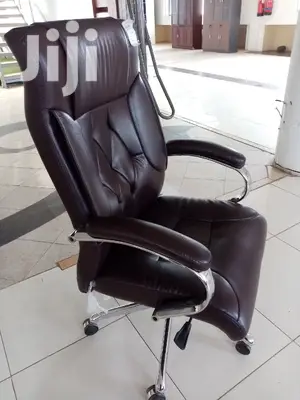 Executive Office Seat