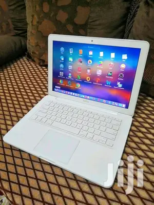 Laptop Apple MacBook 4GB Intel Core 2 Duo HDD 250GB