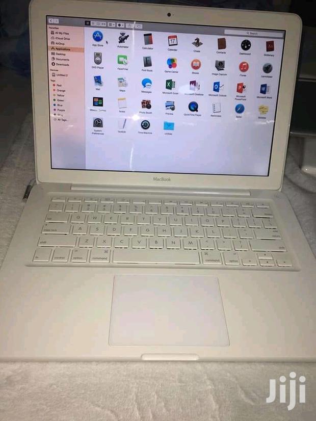 Laptop Apple MacBook 4GB Intel Core 2 Duo HDD 250GB - thumbnail 2