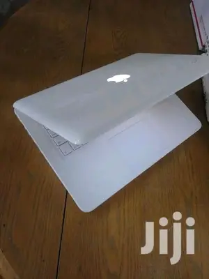 Laptop Apple MacBook 4GB Intel Core 2 Duo HDD 250GB