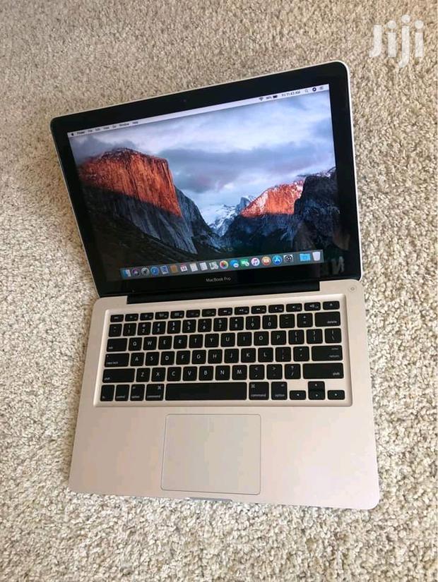 Laptop Apple MacBook Pro 4GB Intel Core 2 Duo HDD 500GB - main view