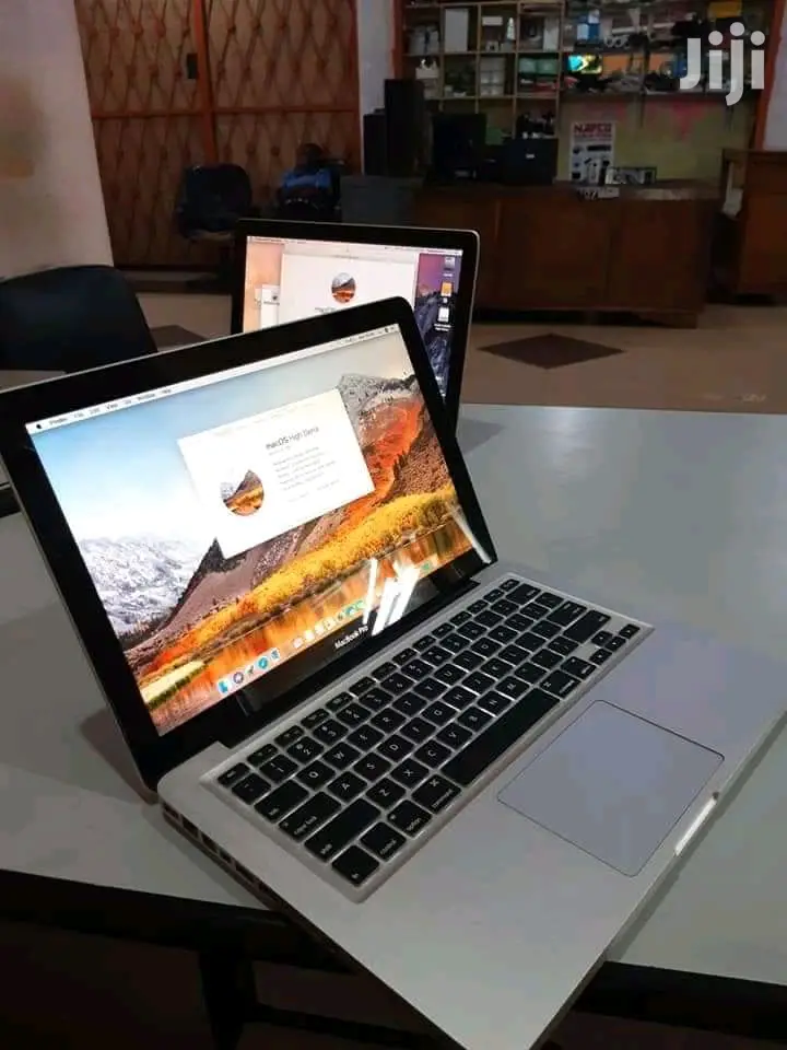 Laptop Apple MacBook Pro 4GB Intel Core 2 Duo HDD 500GB