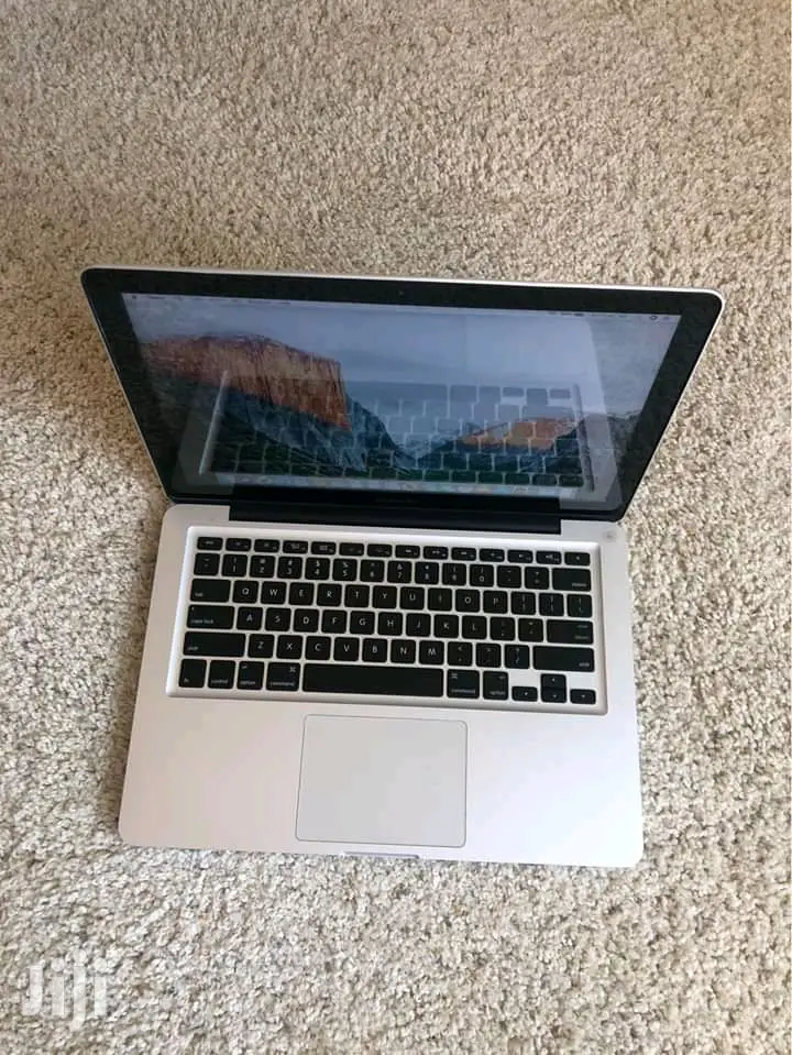 Laptop Apple MacBook Pro 4GB Intel Core 2 Duo HDD 500GB