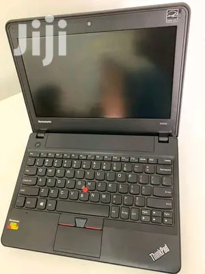 Laptop Lenovo ThinkPad X131e 4GB Intel Core I3 HDD 320GB