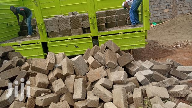 Foundation Machine Cut Stones - thumbnail 2