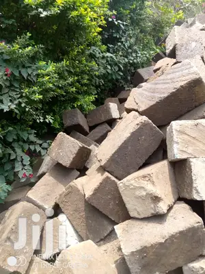 All Sizes of Machine Cut Stones