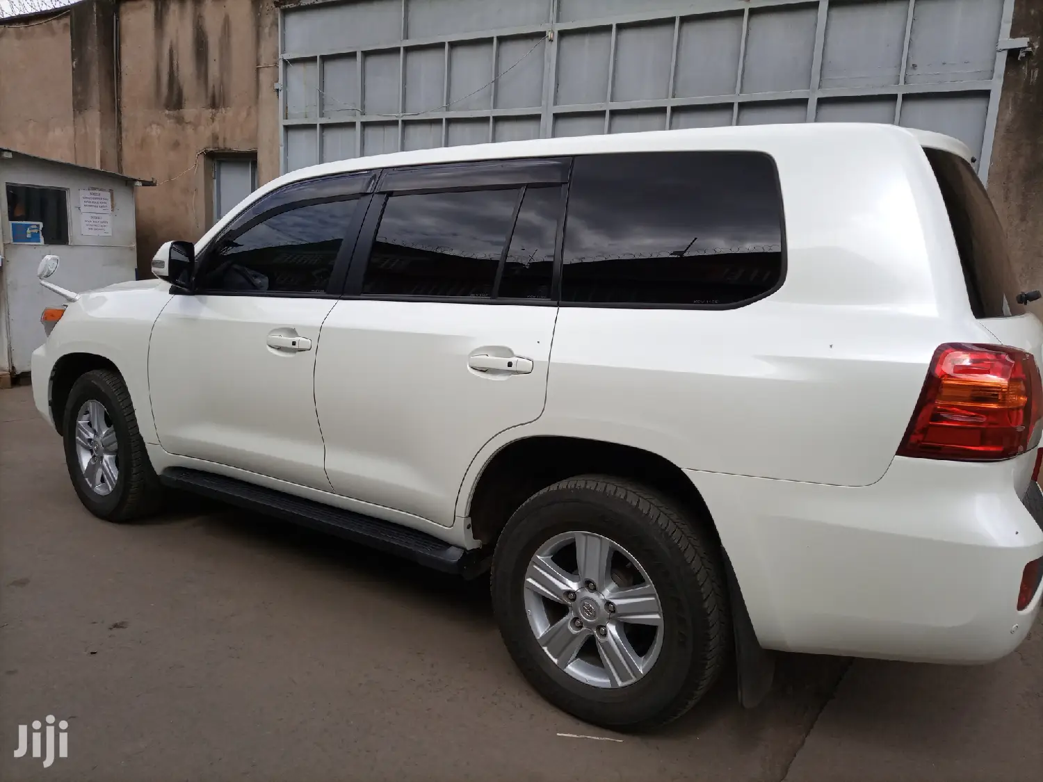 Presidential Llumar Car Tint