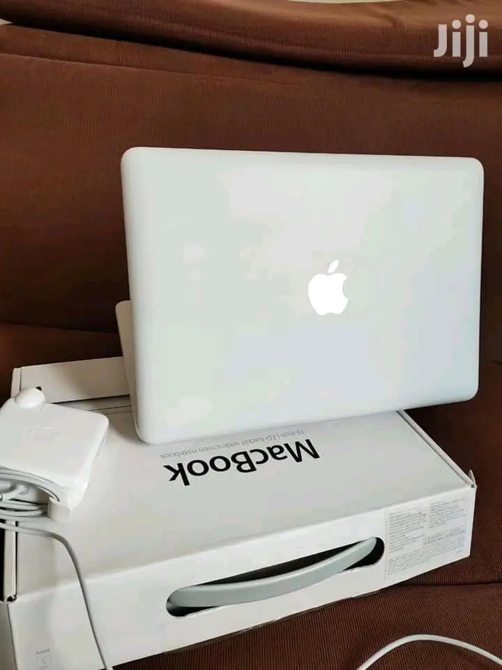 Laptop Apple MacBook 4GB Intel Core 2 Duo HDD 250GB