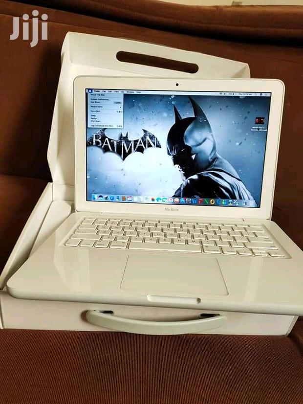 Laptop Apple MacBook 4GB Intel Core 2 Duo HDD 250GB - thumbnail 2