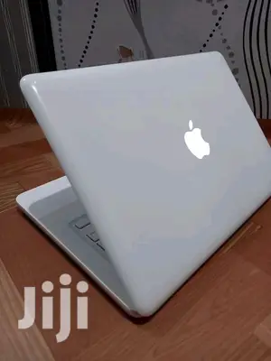 Laptop Apple MacBook 4GB Intel Core 2 Duo HDD 500GB