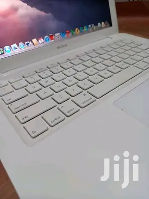 Laptop Apple MacBook 4GB Intel Core 2 Duo HDD 250GB