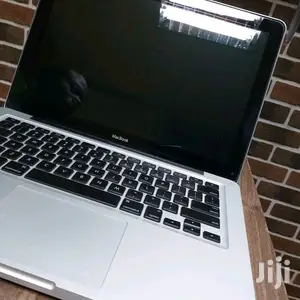 Laptop Apple MacBook 4GB Intel Core 2 Duo HDD 250GB