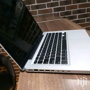Laptop Apple MacBook 4GB Intel Core 2 Duo HDD 250GB