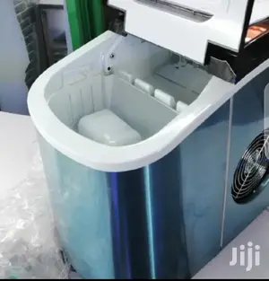 Portable Ice Cube Maker