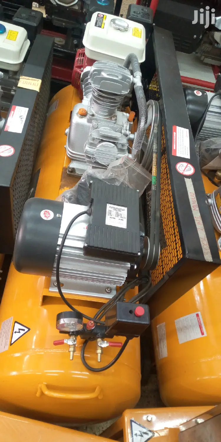 Single Phase Air Compressor 116psi,4.5A, 300L