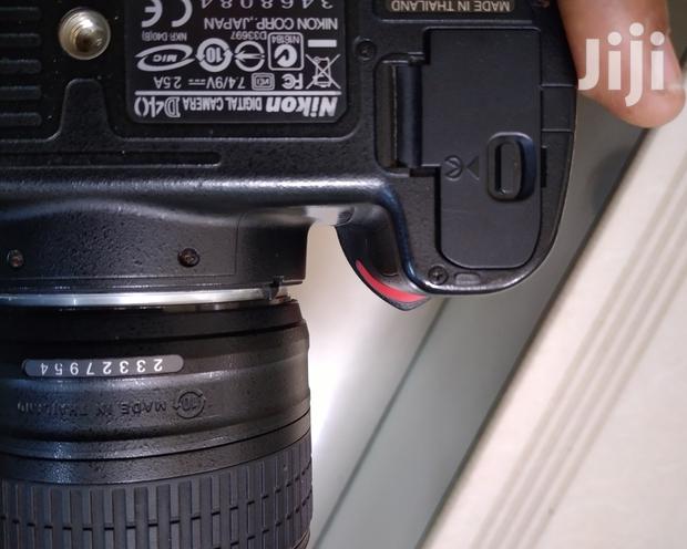 DSLR Nikon Camera - thumbnail 4