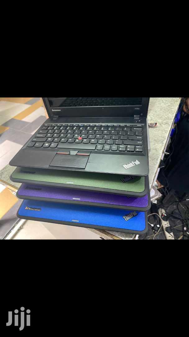 Laptop Lenovo ThinkPad X131e 4GB Intel Core 2 Duo HDD 250GB