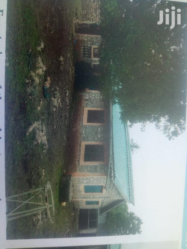 6 Acres on Sale in Chumani - thumbnail 3