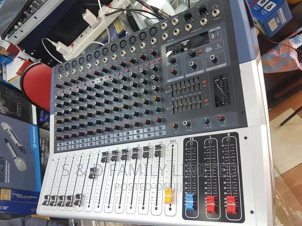 Yamaha 8 Channels Powered Mixer - main view