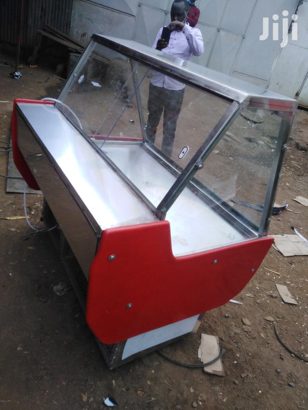 Meat Display Chiller With Flat Toughened Glass - thumbnail 3