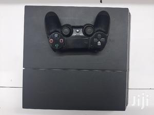 Chipped Playstation 4 - thumbnail 2