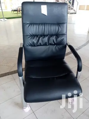 Executive Office Seat