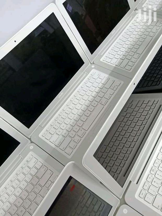 Laptop Apple MacBook 4GB Intel Core 2 Duo HDD 250GB - main view