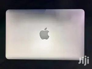 Laptop Apple MacBook Air 13.3" 256GB SSD 4GB RAM