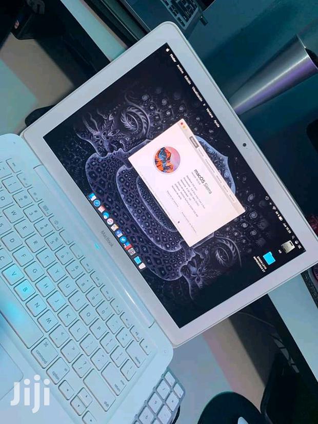 Laptop Apple MacBook 4GB Intel Core 2 Duo HDD 250GB - thumbnail 3