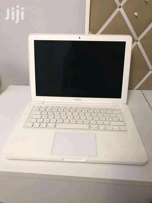 Laptop Apple MacBook 4GB Intel Core 2 Duo HDD 250GB - thumbnail 4