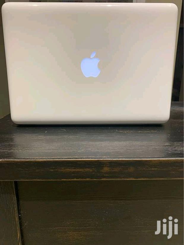 Laptop Apple MacBook 4GB Intel Core 2 Duo HDD 250GB - thumbnail 3