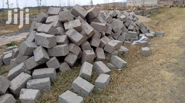Machine Cut Stones/Blocks