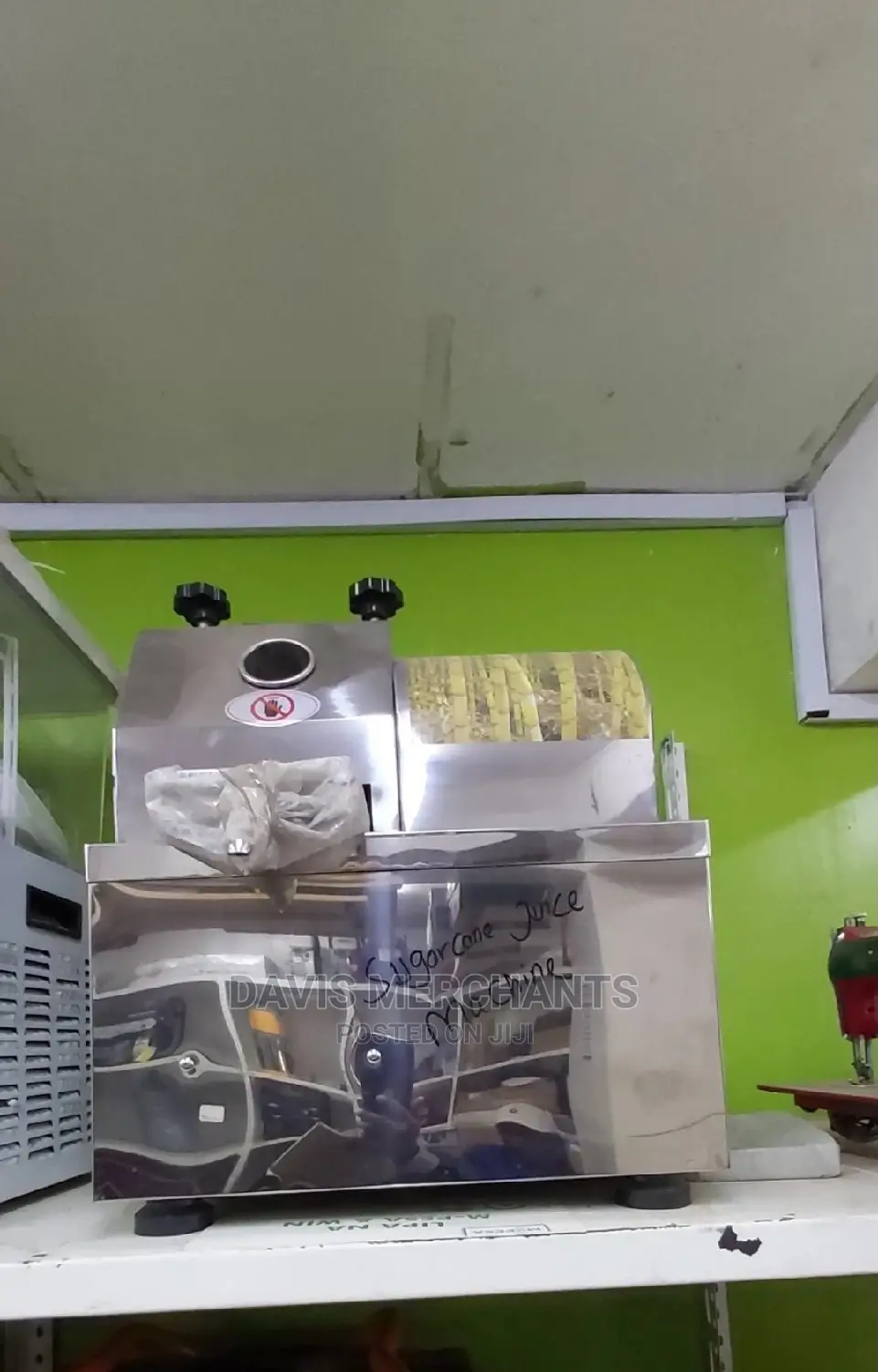 SUGAR Cane Juice Extractor