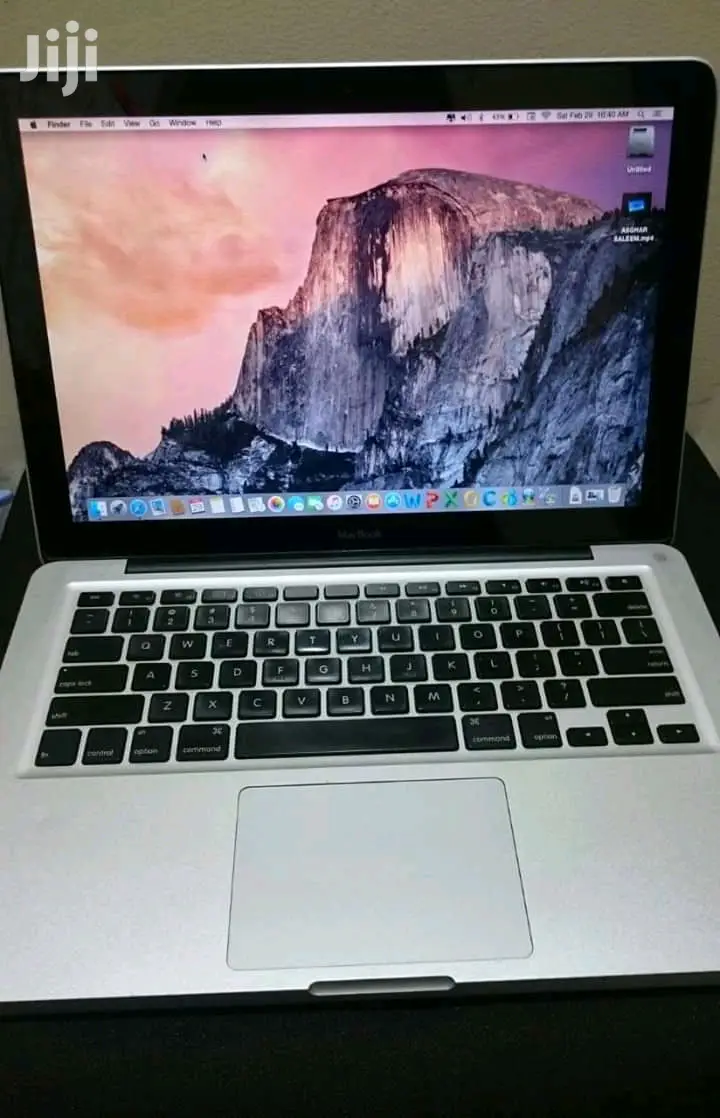 Laptop Apple MacBook Pro 4GB Intel Core 2 Duo HDD 500GB