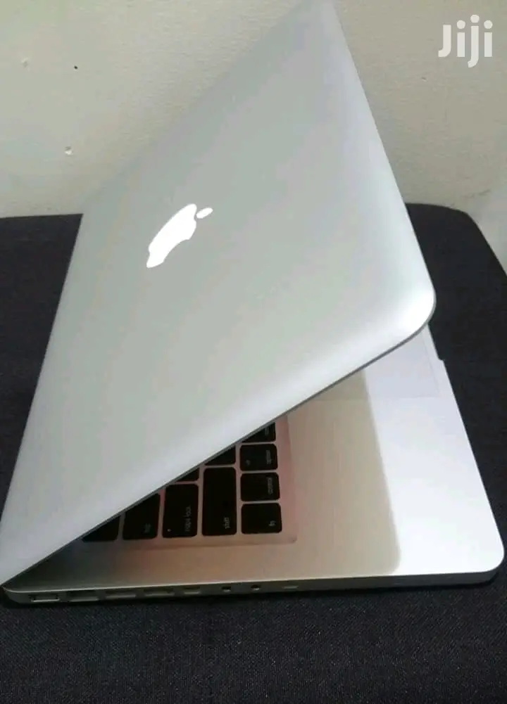 Laptop Apple MacBook Pro 4GB Intel Core 2 Duo HDD 500GB
