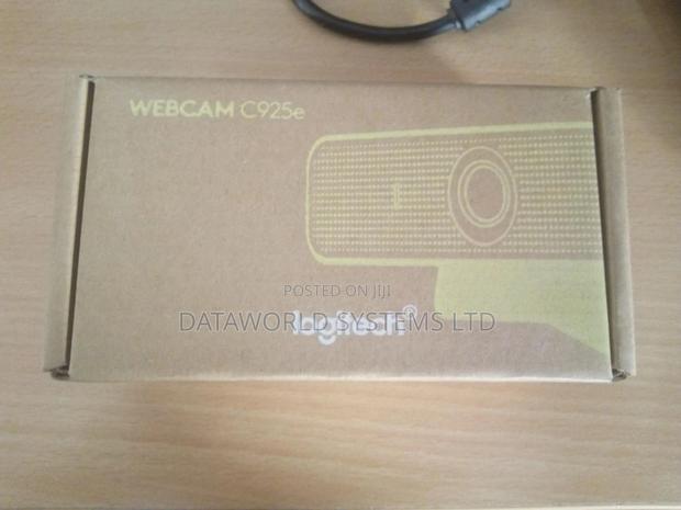 Logitech C925-e Webcam With HD Video And Built-in Stereo Mic - thumbnail 2